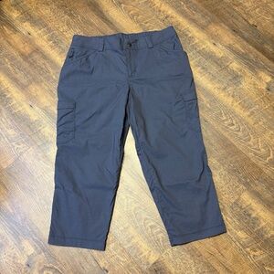 Duluth Trading Dry On The Fly Capri Pants Women's Size 14 Ink Gray Blue Nylon